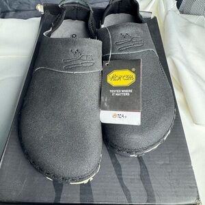 OTZ -MOC MV Women's Black Slip-On Shoes